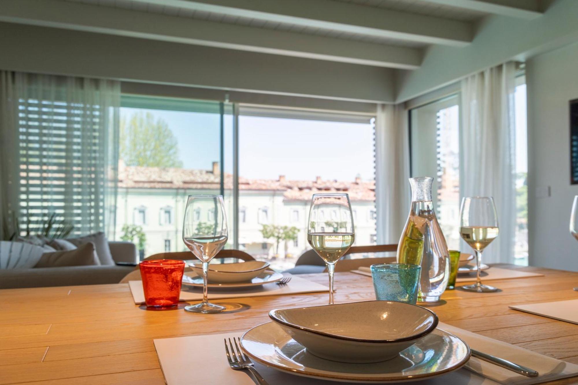Palazzo Cordigero - Apartments Πεσκιέρα ντελ Γκάρντα Εξωτερικό φωτογραφία