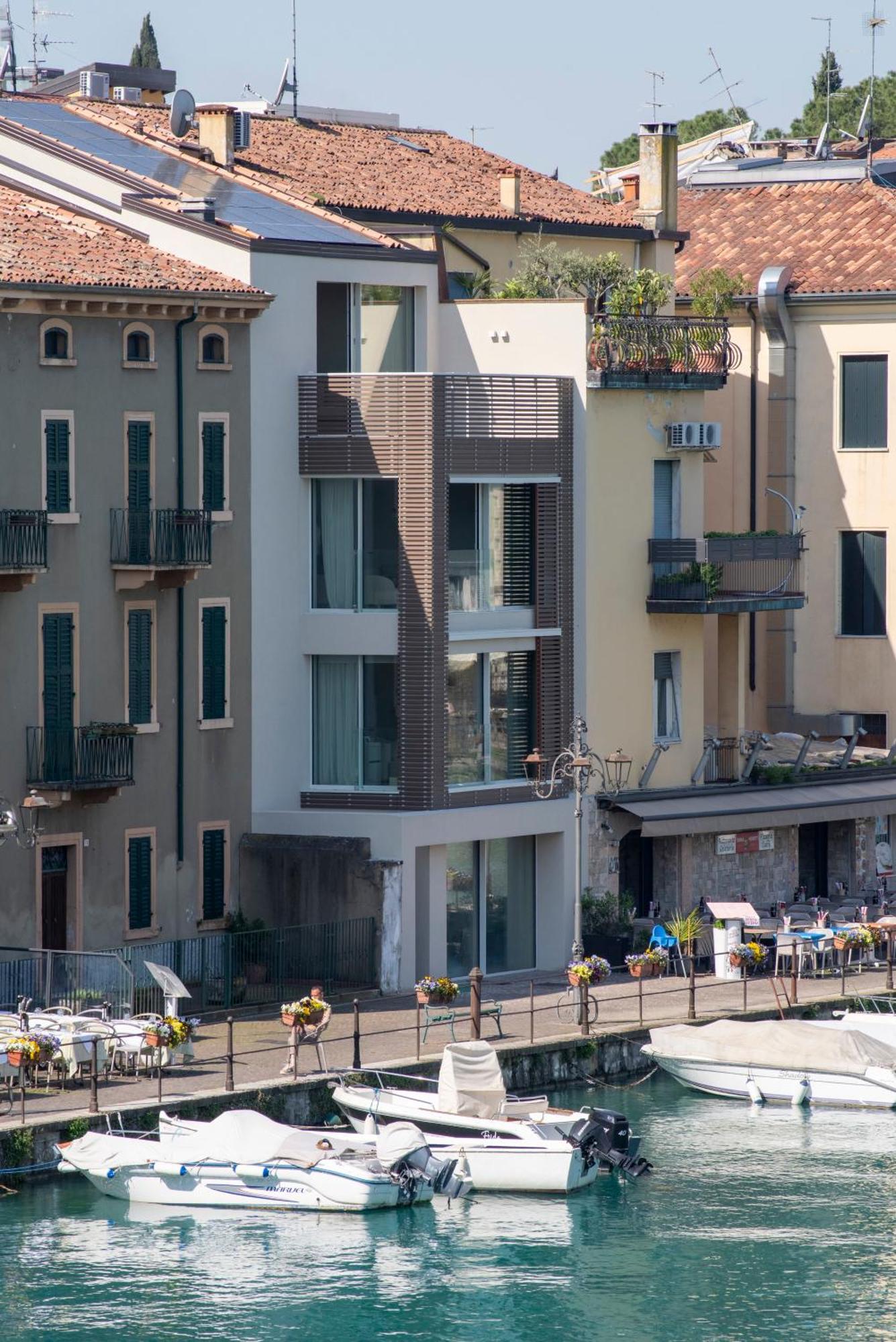Palazzo Cordigero - Apartments Πεσκιέρα ντελ Γκάρντα Εξωτερικό φωτογραφία