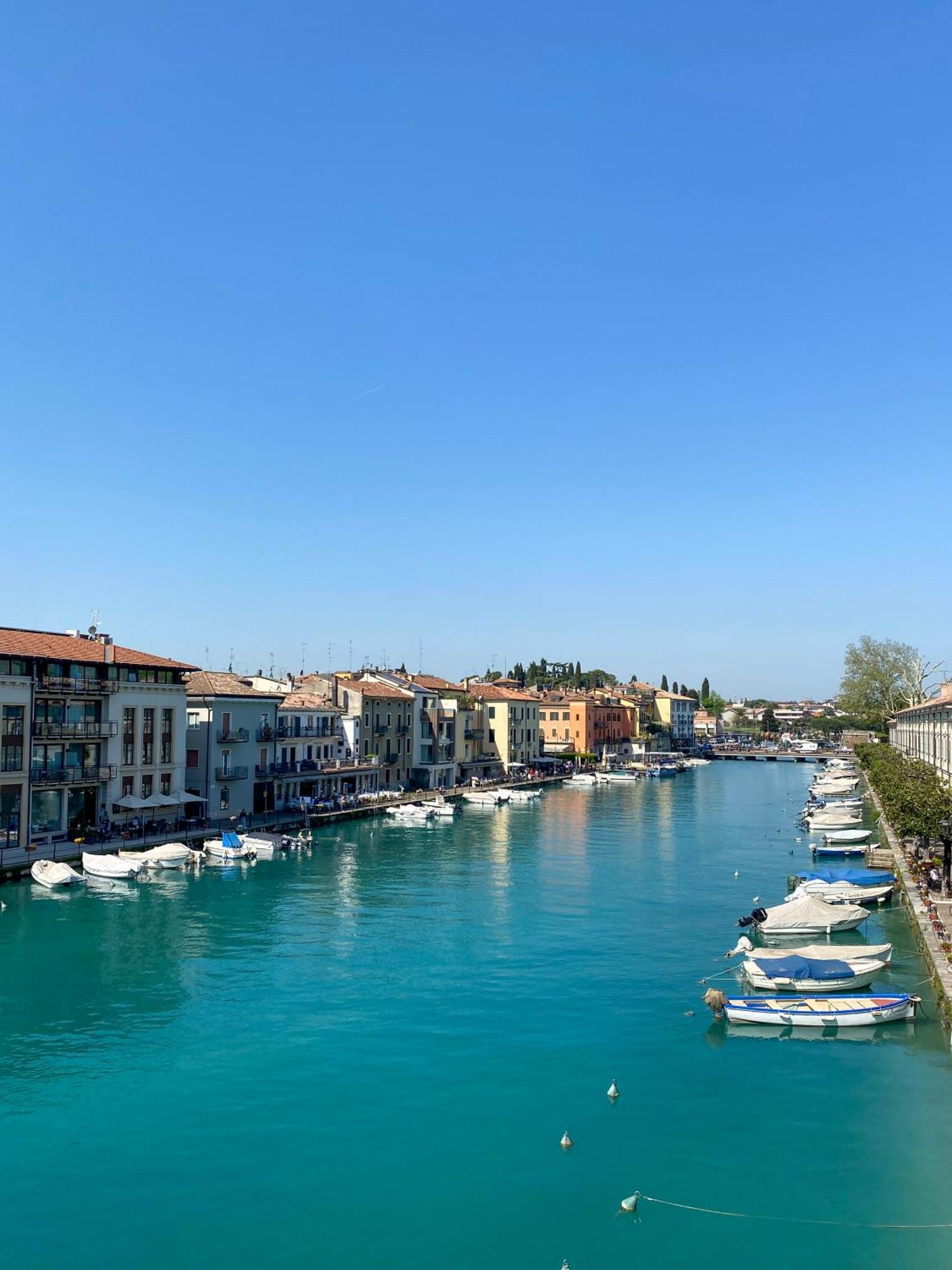 Palazzo Cordigero - Apartments Πεσκιέρα ντελ Γκάρντα Εξωτερικό φωτογραφία