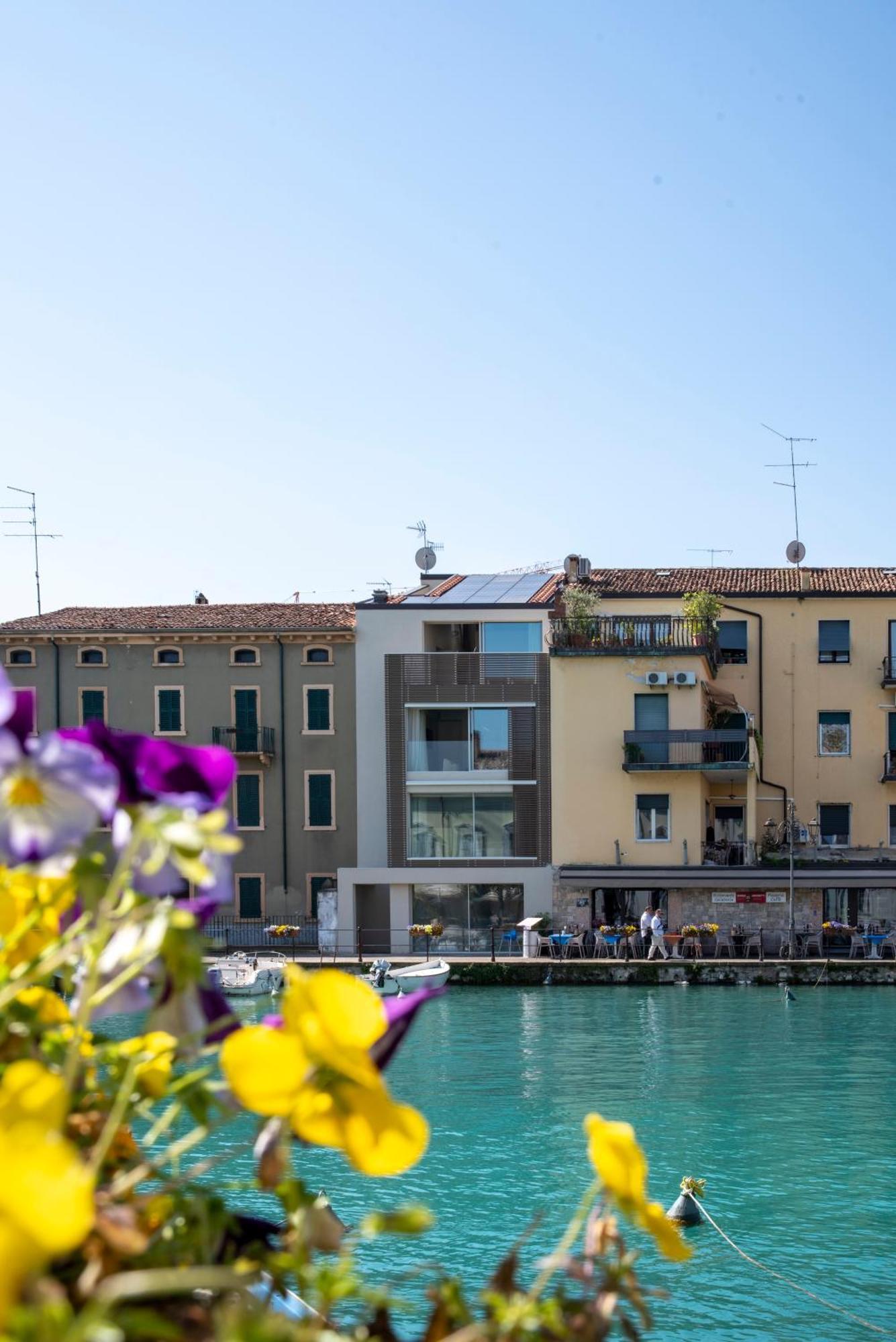 Palazzo Cordigero - Apartments Πεσκιέρα ντελ Γκάρντα Εξωτερικό φωτογραφία