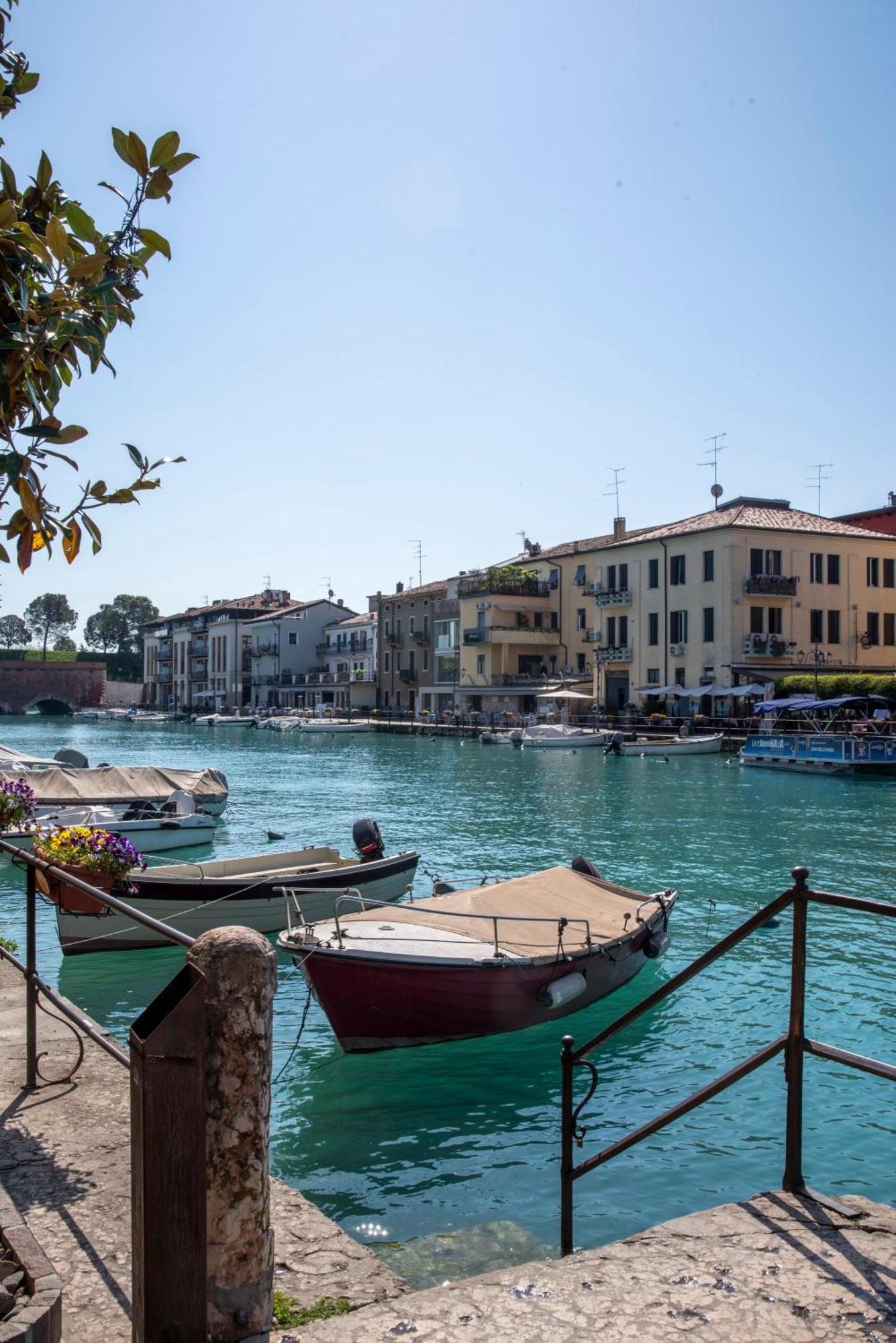 Palazzo Cordigero - Apartments Πεσκιέρα ντελ Γκάρντα Εξωτερικό φωτογραφία