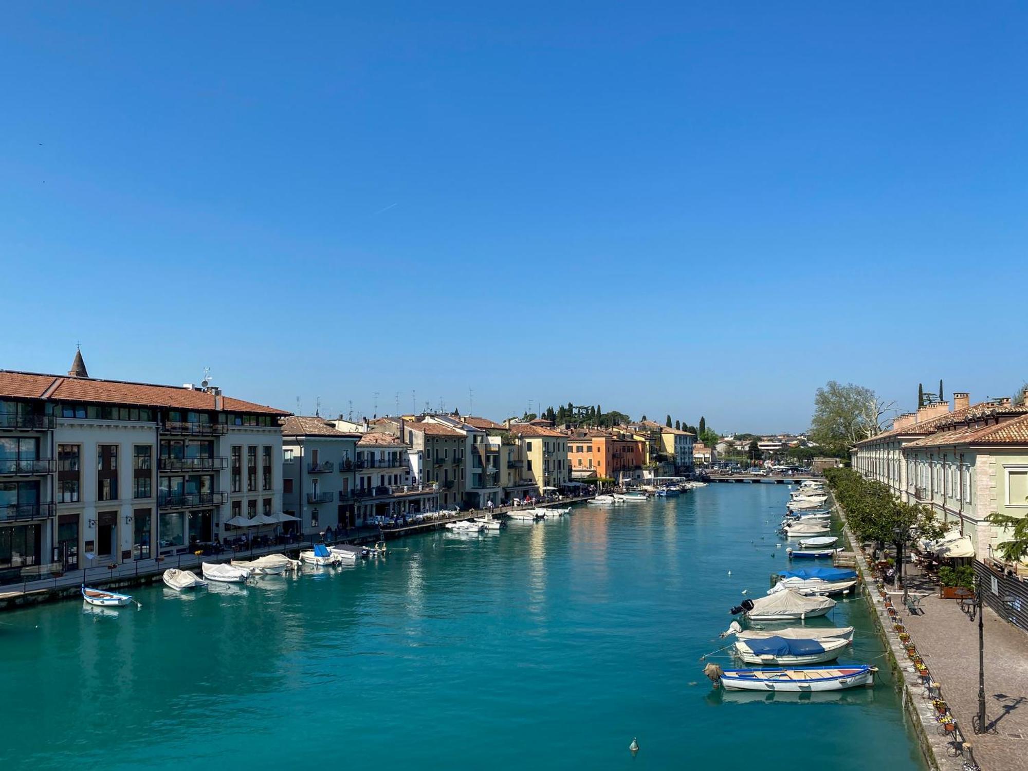 Palazzo Cordigero - Apartments Πεσκιέρα ντελ Γκάρντα Εξωτερικό φωτογραφία