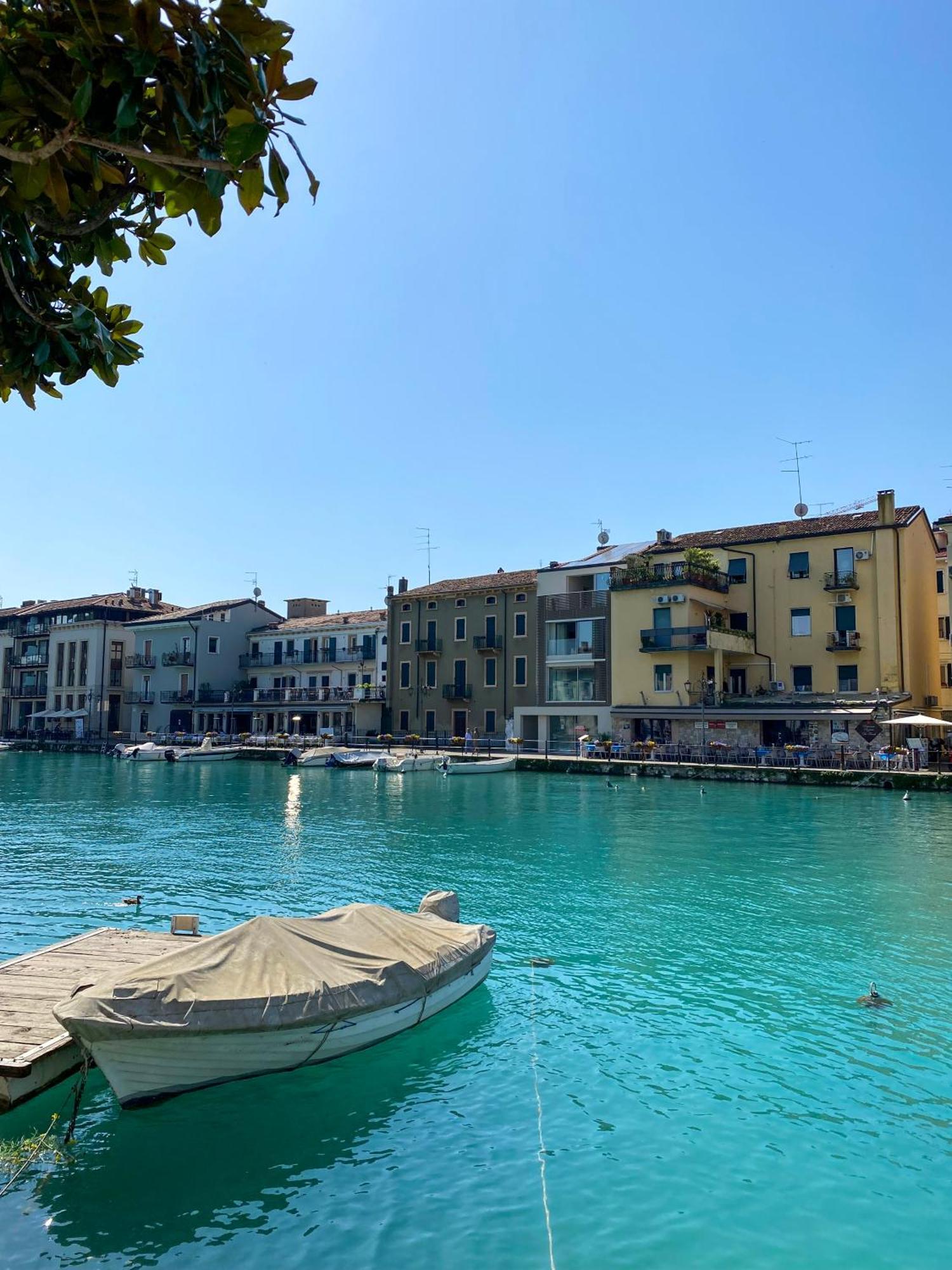 Palazzo Cordigero - Apartments Πεσκιέρα ντελ Γκάρντα Εξωτερικό φωτογραφία