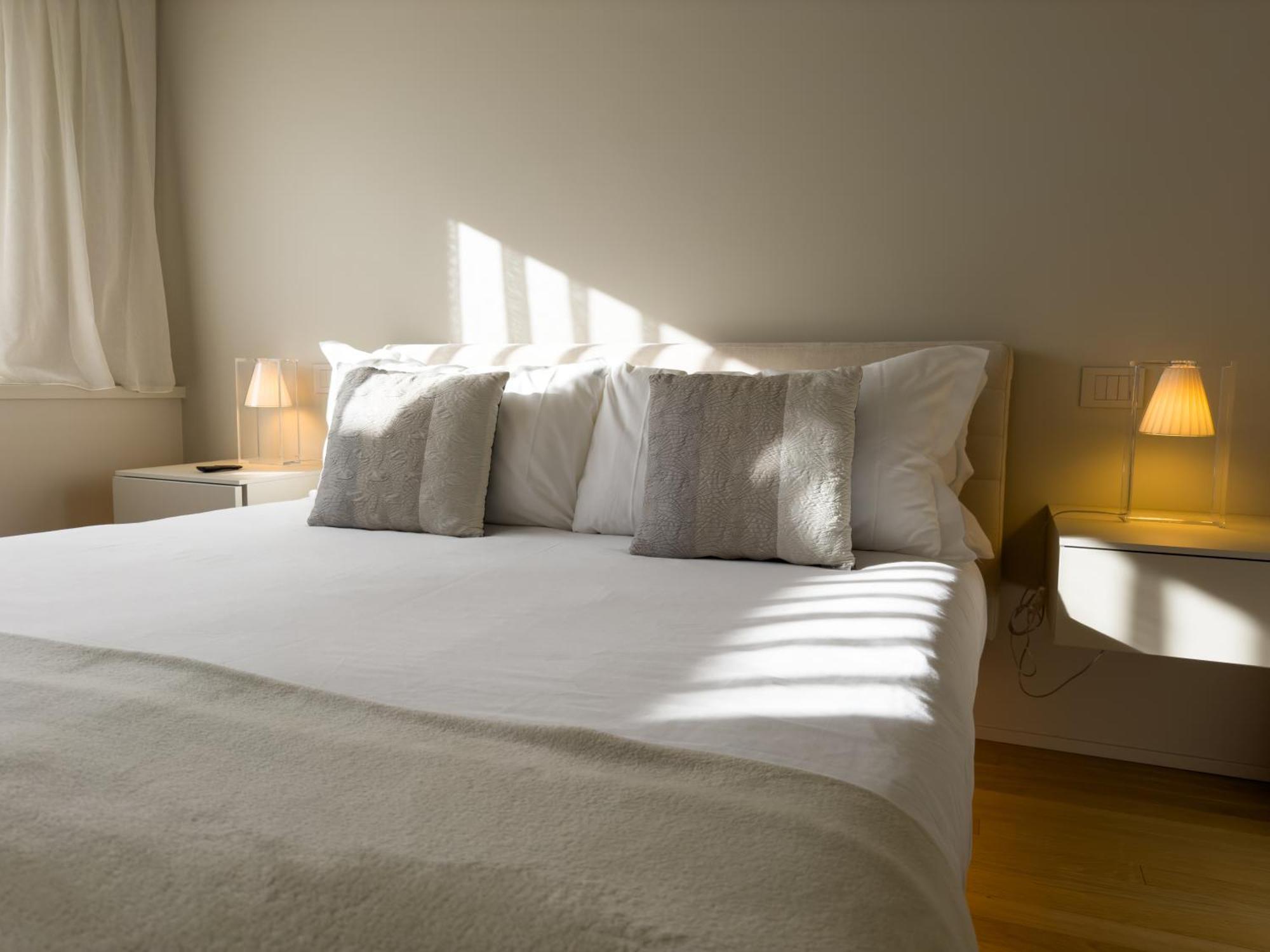 Palazzo Cordigero - Apartments Πεσκιέρα ντελ Γκάρντα Εξωτερικό φωτογραφία